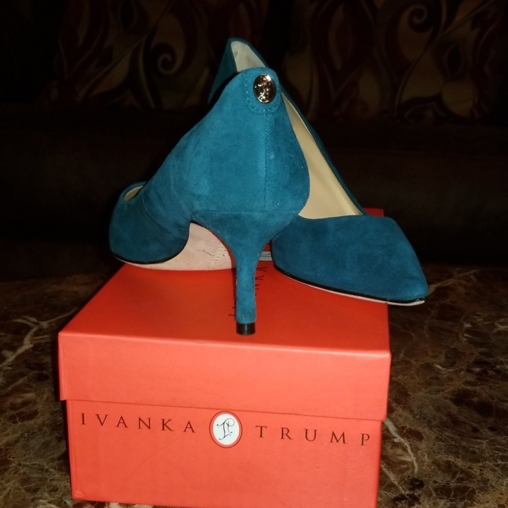 Shoes - Picture 1 of 1